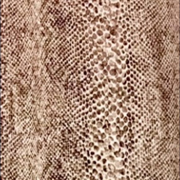 🌚 Calvin Klein 🌚 - Picture 2 of 5